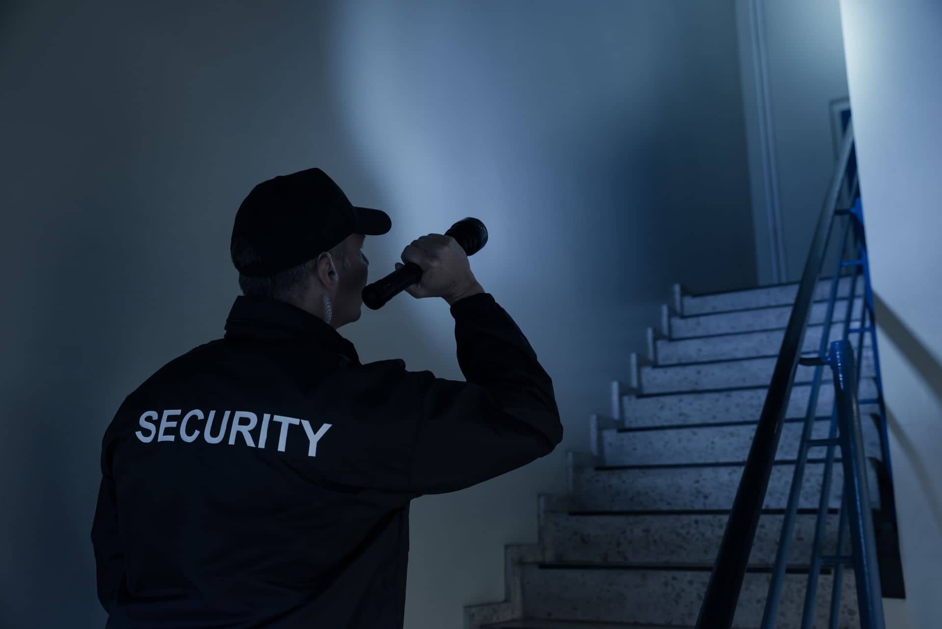 hire-security-guards-company-security-guard-company-xpressguards