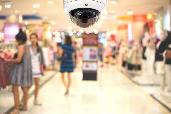 Security Guards in Retail: Reducing Theft in Retail Stores